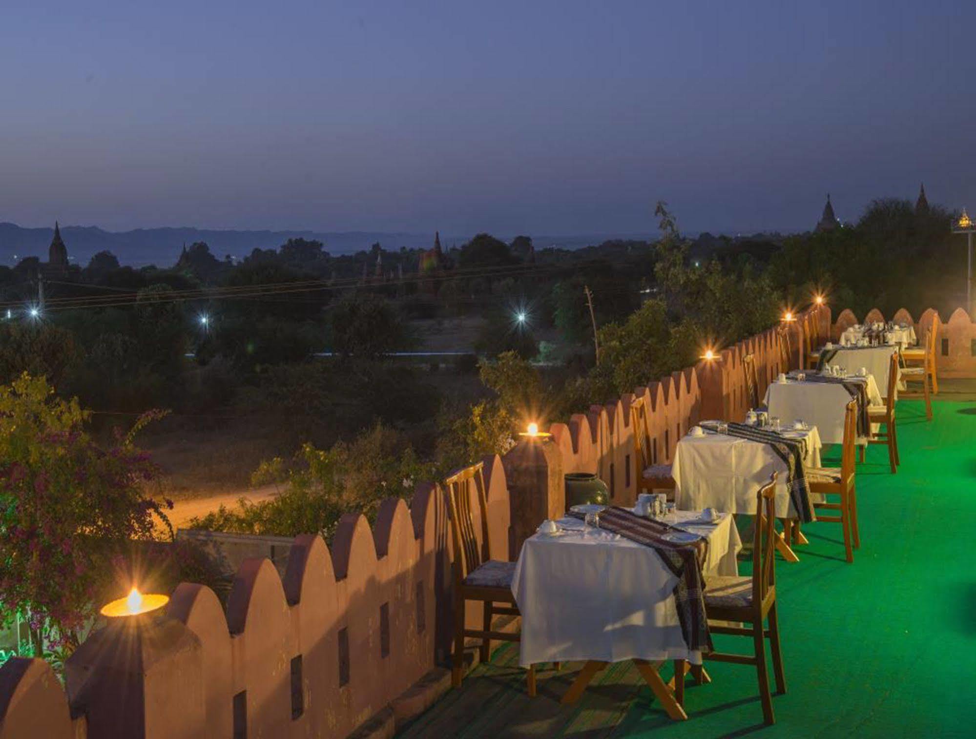 Thurizza Hotel Баган Экстерьер фото